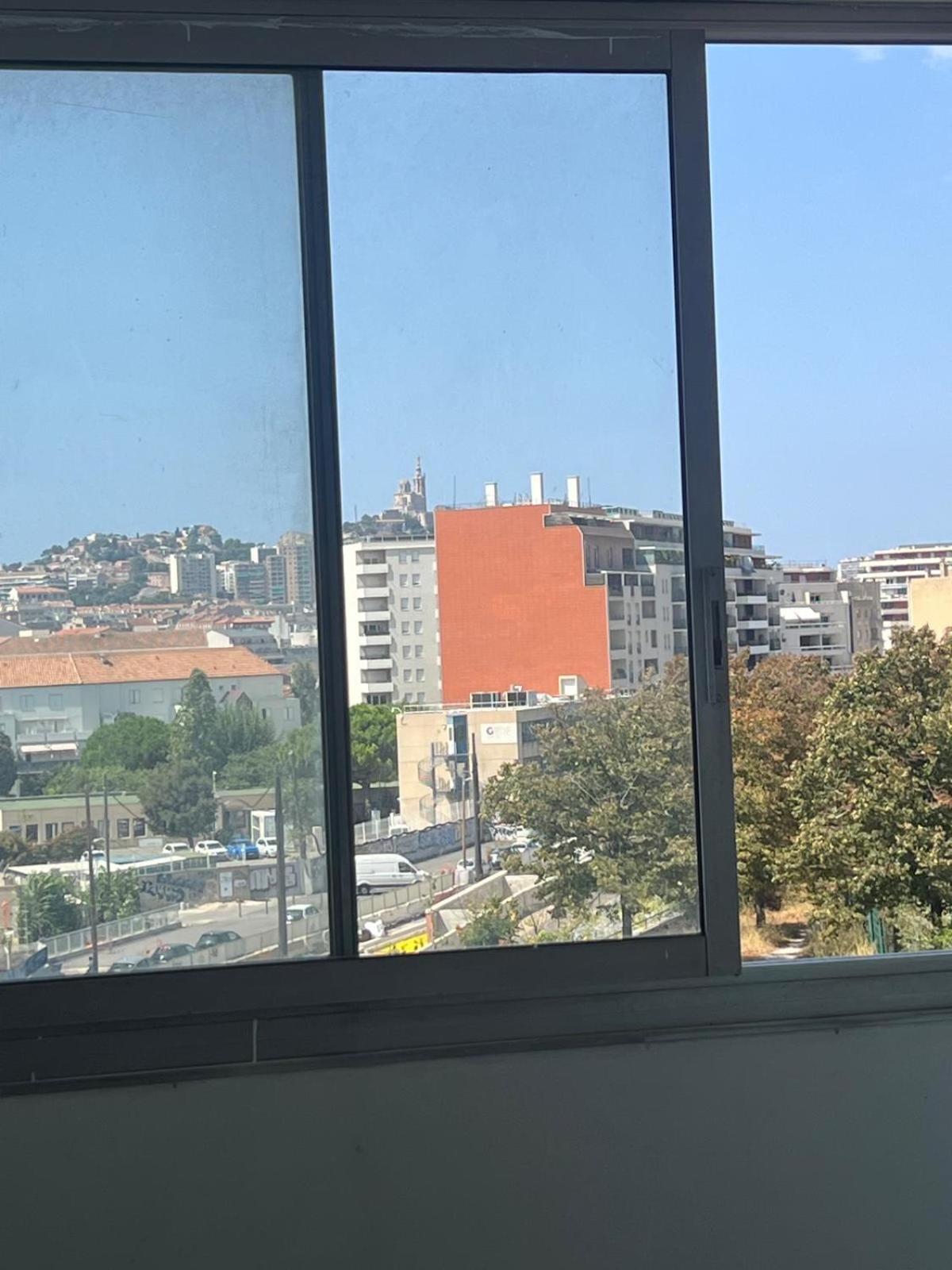 Appartement 2 Chambre Et Grand Sejour 100M2 A 5 Min Du Stade Velodrome มาร์กเซย ภายนอก รูปภาพ